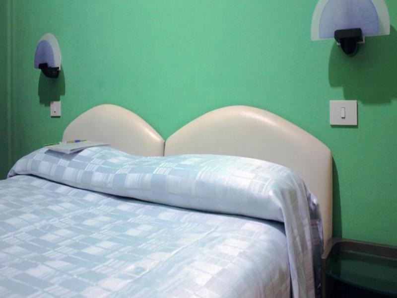 Alessandro A San Pietro Best Bed Рим Екстериор снимка