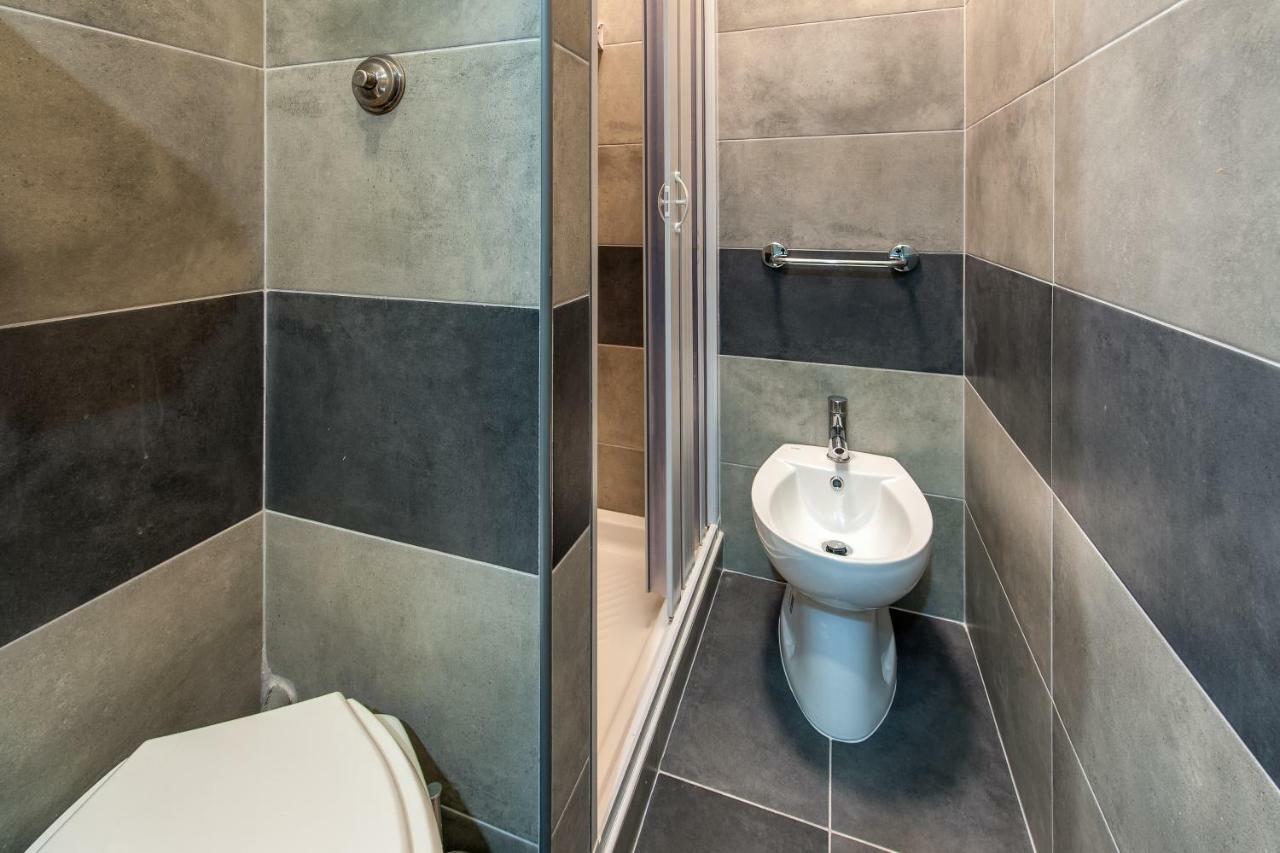 Alessandro A San Pietro Best Bed Рим Екстериор снимка